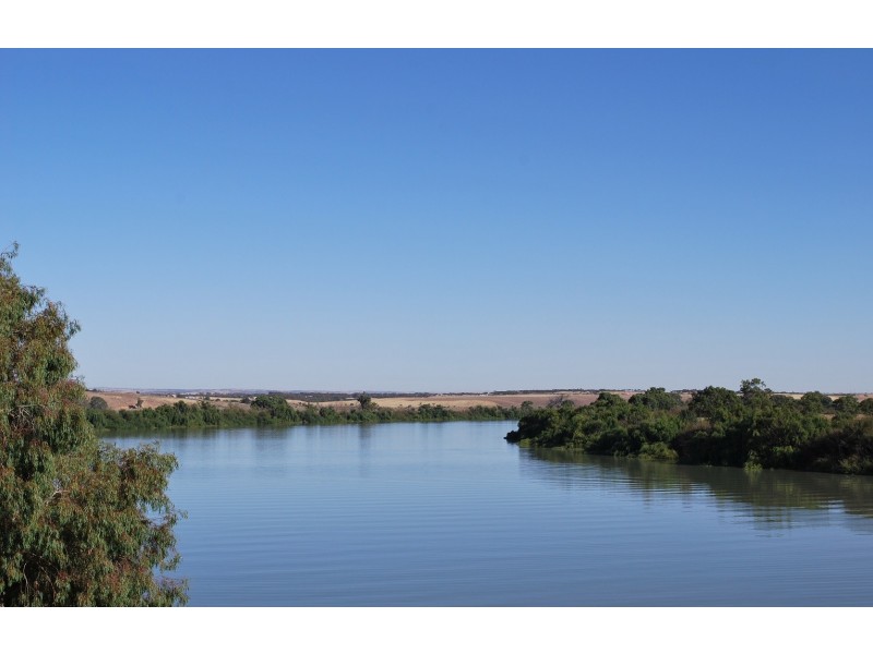 Lot 970 Pangarinda Road, Wellington East SA 5259