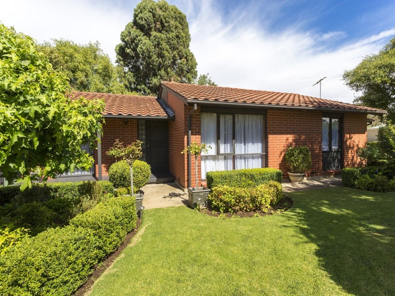1 Willow Drive, Mount Barker SA 5251