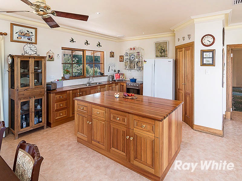 327 Tinpot Road, Woodchester SA 5255