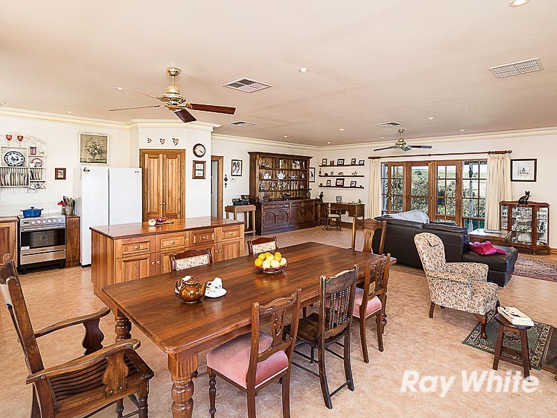 327 Tinpot Road, Woodchester SA 5255