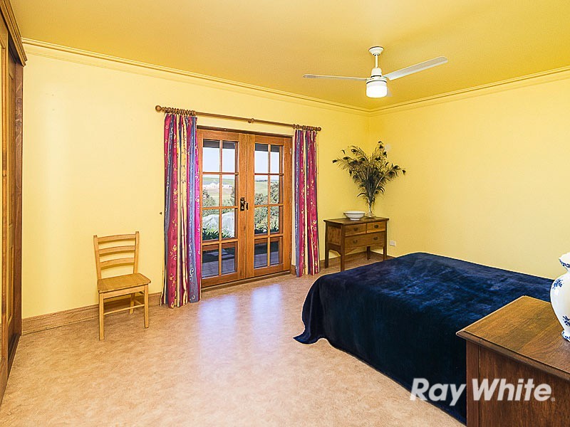 327 Tinpot Road, Woodchester SA 5255