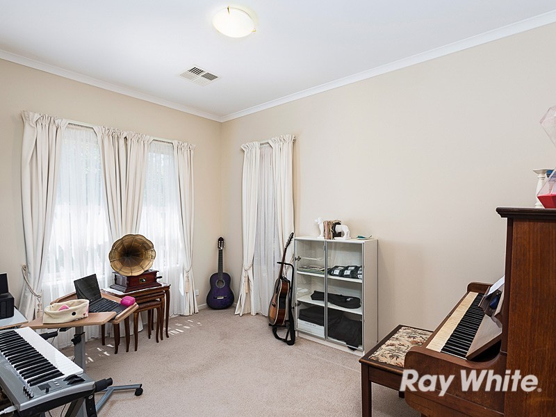 10 Barrow Court, Mount Barker SA 5251