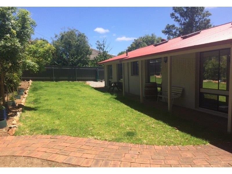 9 Wattle Street, Mount Barker SA 5251