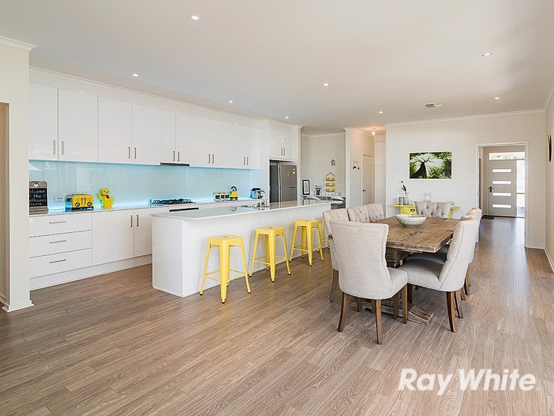 13 Barker Road, Mount Barker SA 5251