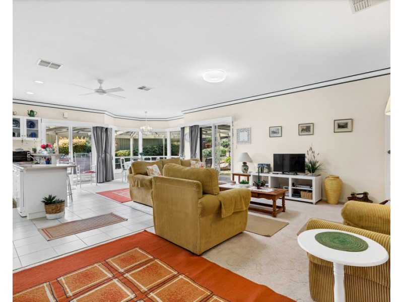 10 Jacaranda Drive, Woodside SA 5244