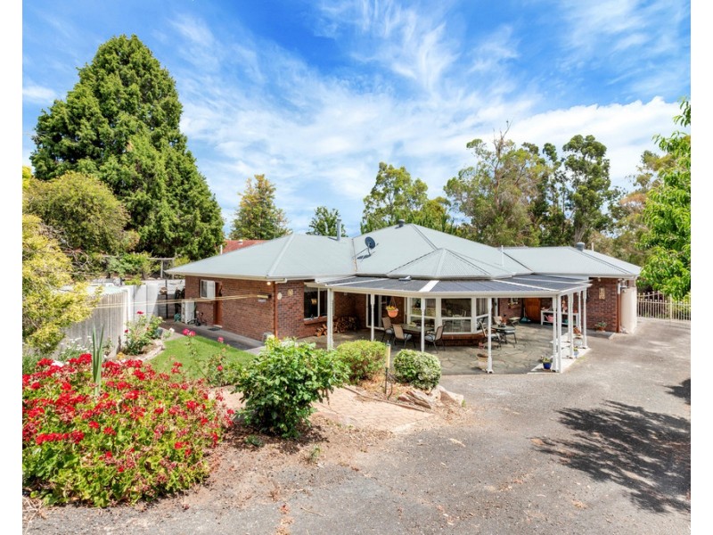 10 Jacaranda Drive, Woodside SA 5244