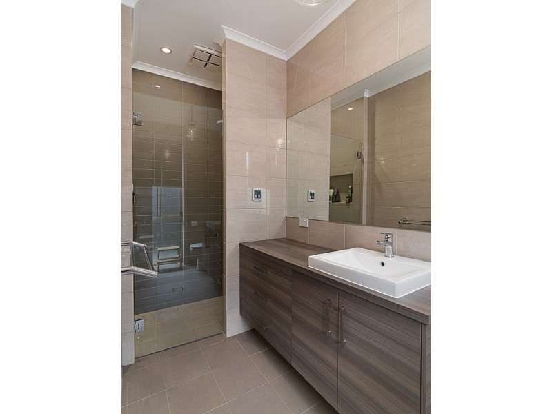 30B Hampden Road, Mount Barker SA 5251