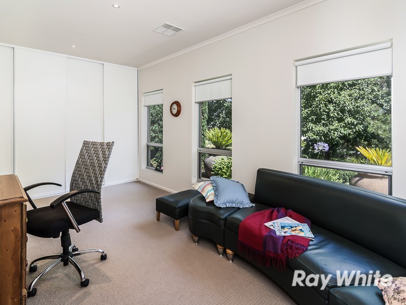 10 Fairfield Road, Mount Barker SA 5251