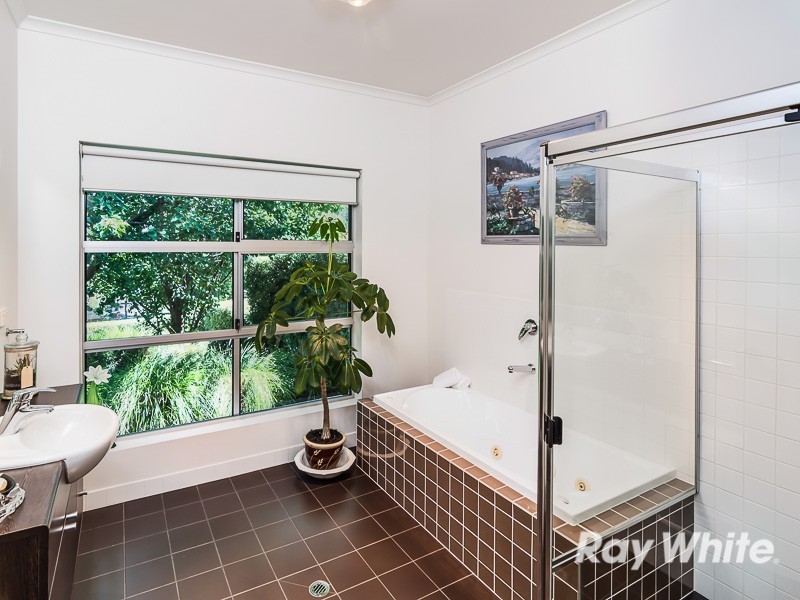 10 Fairfield Road, Mount Barker SA 5251