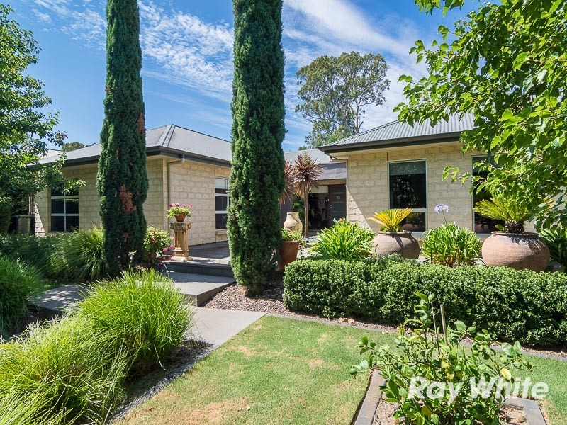 10 Fairfield Road, Mount Barker SA 5251