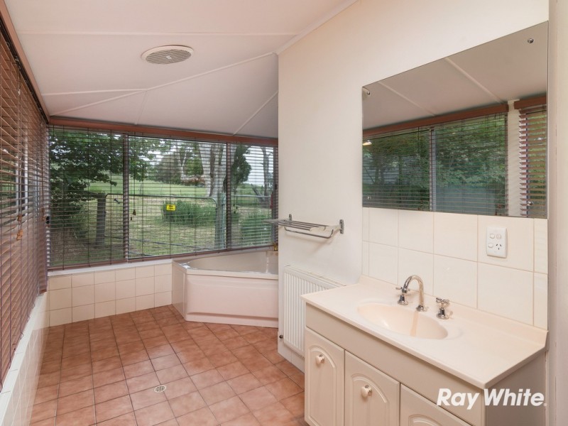 29F Leonard Road, Totness SA 5250