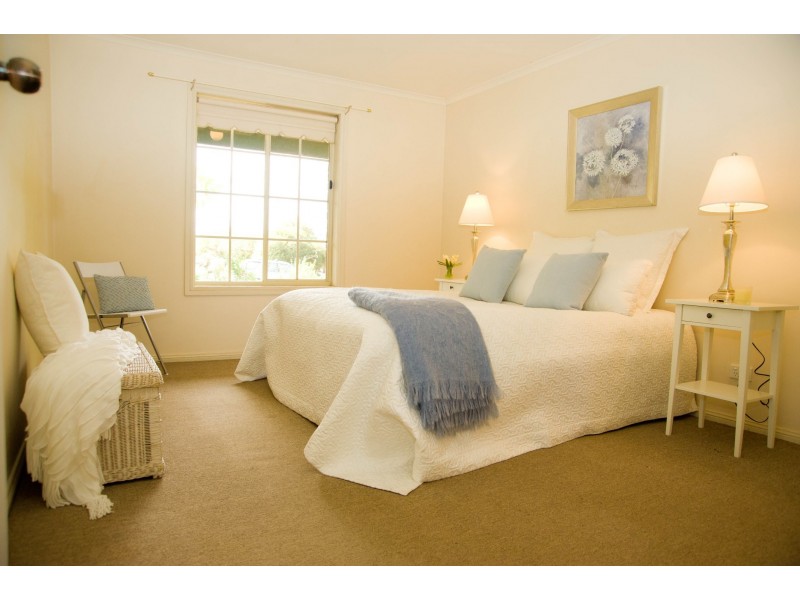 5 Dutch Close, Mount Barker SA 5251