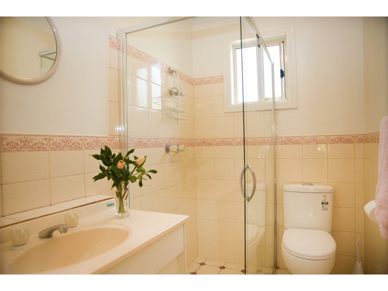 5 Dutch Close, Mount Barker SA 5251