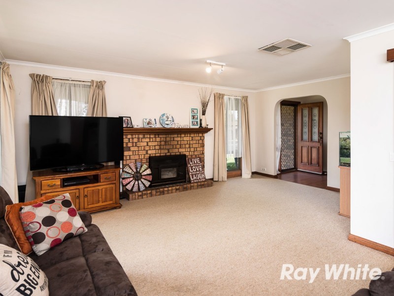 13 Uplands Street, Mount Barker SA 5251