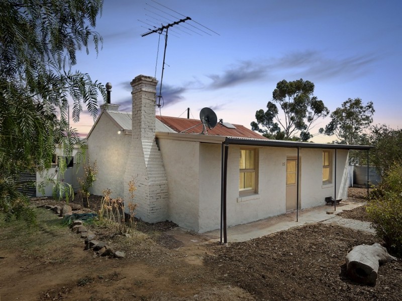 25 Hallett Street, Callington SA 5254
