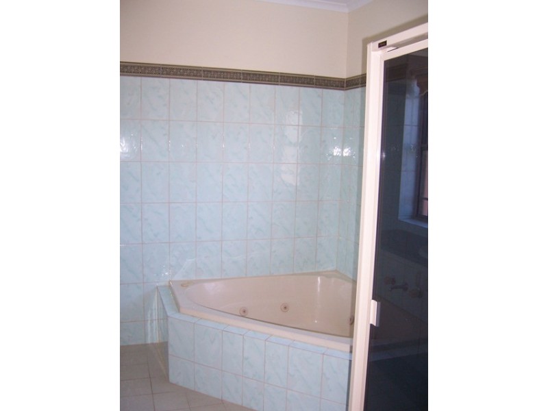 1/17 Douglas Drive, Mount Barker SA 5251