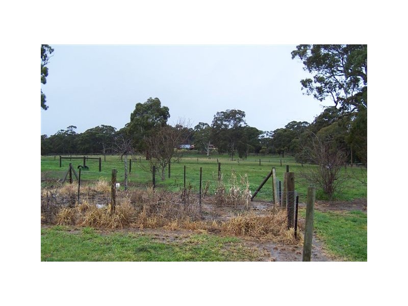 2  Mace Road, Blakiston SA 5250