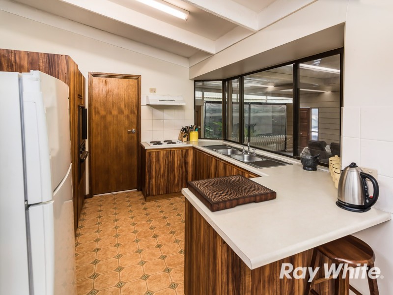13 Collett Road, Strathalbyn SA 5255