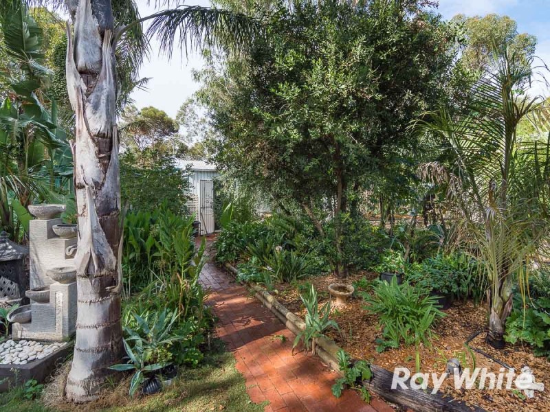 13 Collett Road, Strathalbyn SA 5255
