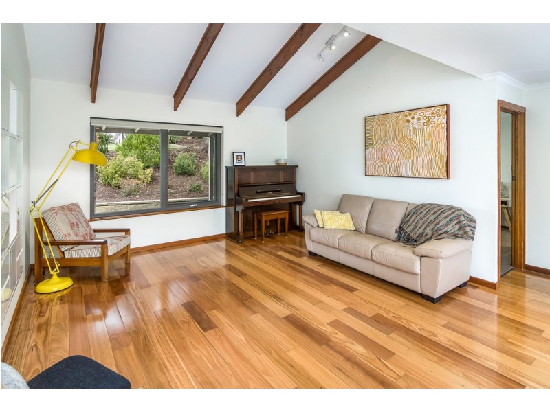 71 Charlick Road, Crafers West SA 5152