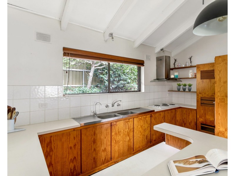 31 First Avenue, Bridgewater SA 5155