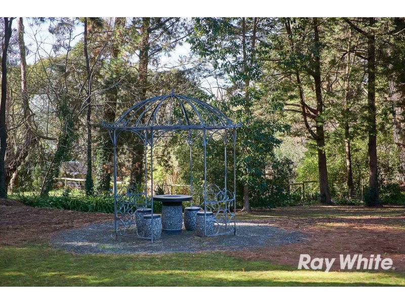 5 The Crescent, Crafers SA 5152