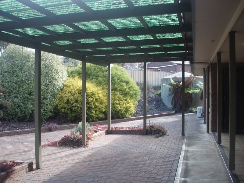 2 Chapman Crescent, Mount Barker SA 5251