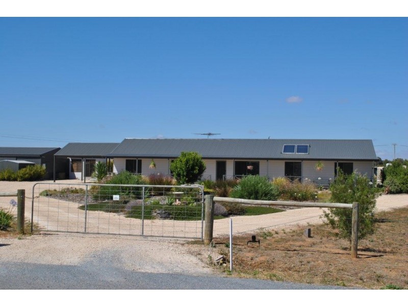 30 Lockaba Drive, Strathalbyn SA 5255