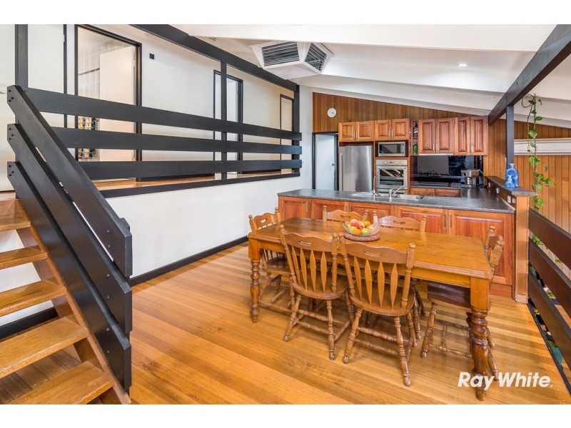 110 Emmett Road, Crafers West SA 5152