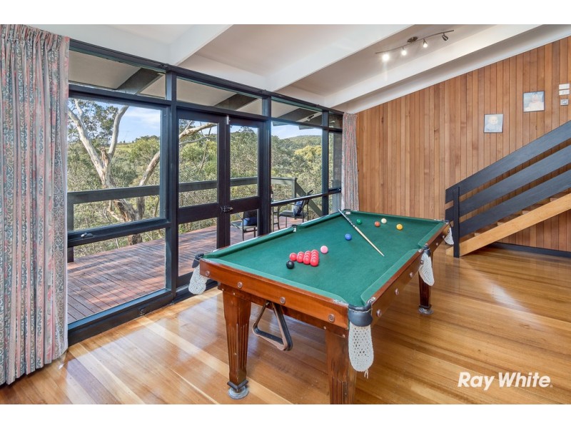 110 Emmett Road, Crafers West SA 5152