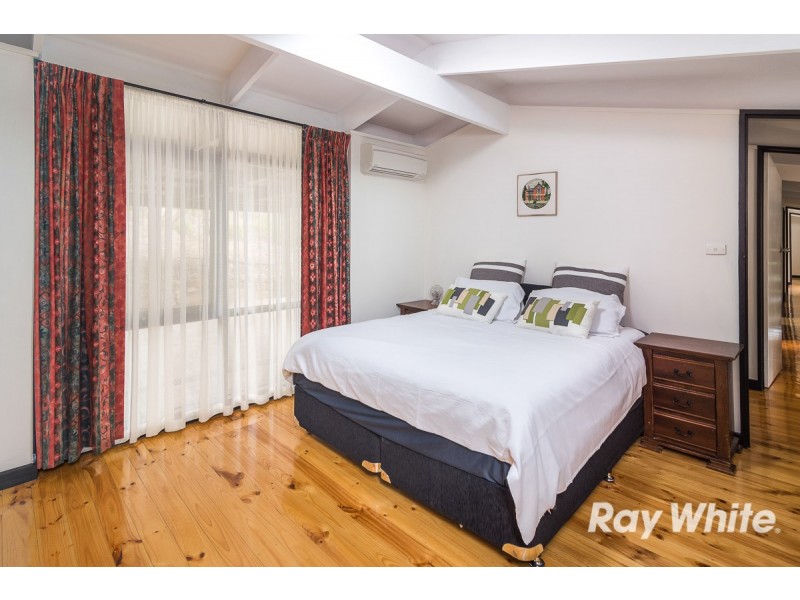 110 Emmett Road, Crafers West SA 5152