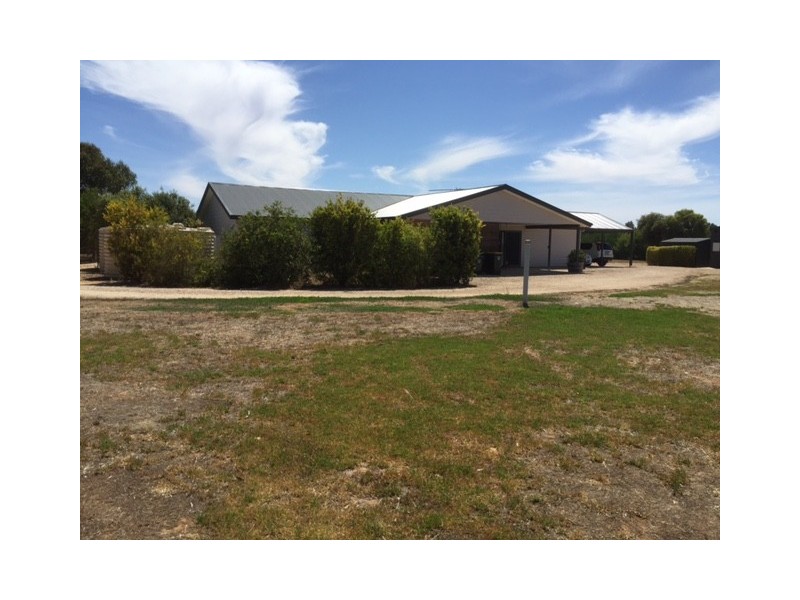 30 Lockaba Drive, Strathalbyn SA 5255
