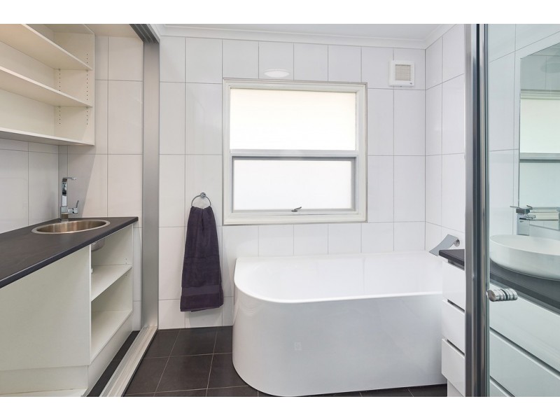 7-9 Marroo Street, Milang SA 5256