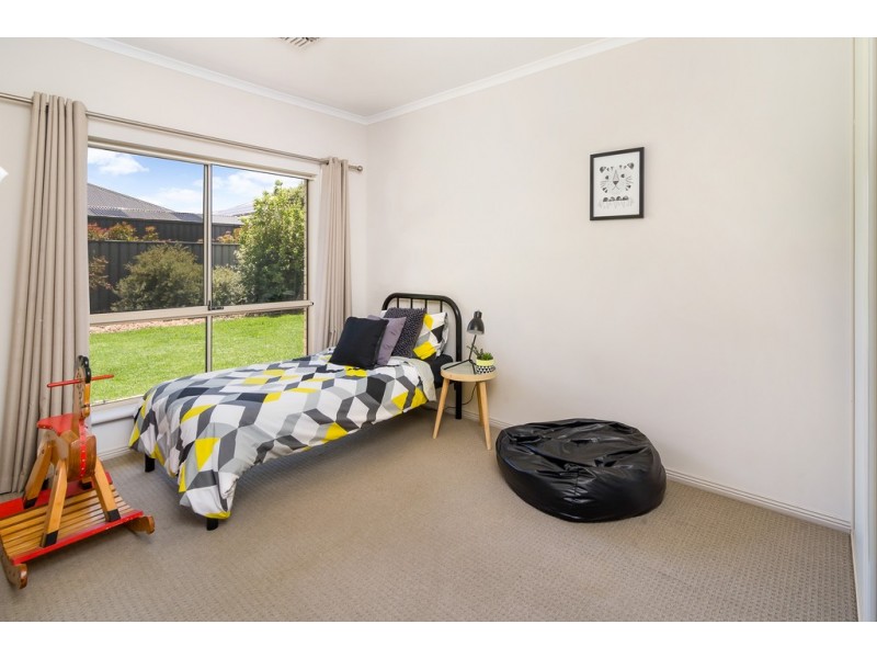 29 Laver St, Mount Barker SA 5251