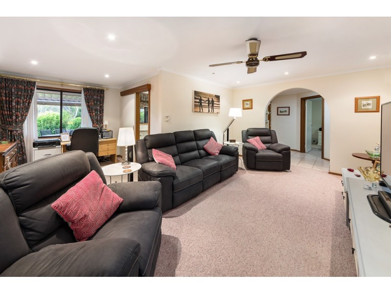 8 Plymouth Avenue, Coromandel Valley SA 5051