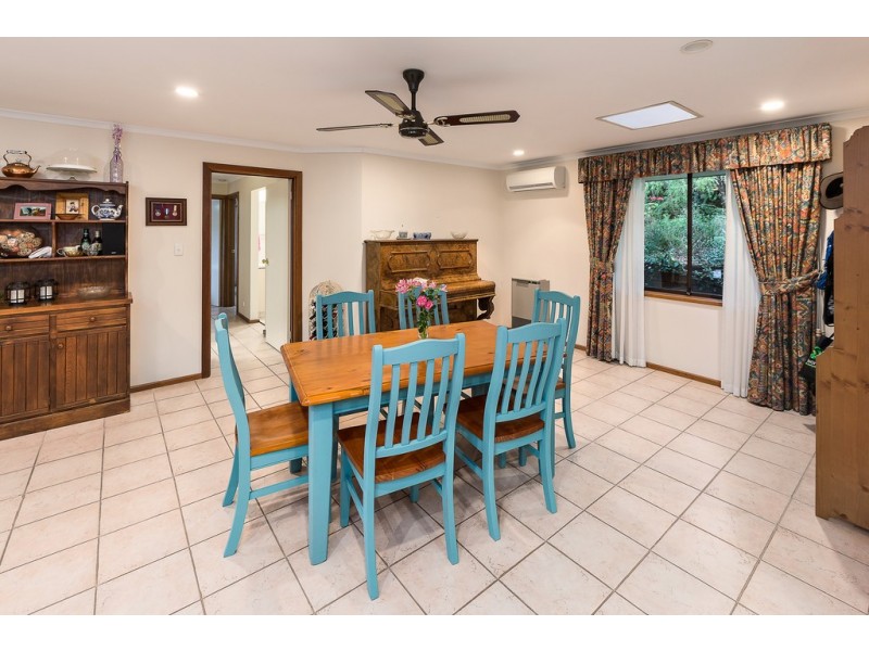 8 Plymouth Avenue, Coromandel Valley SA 5051