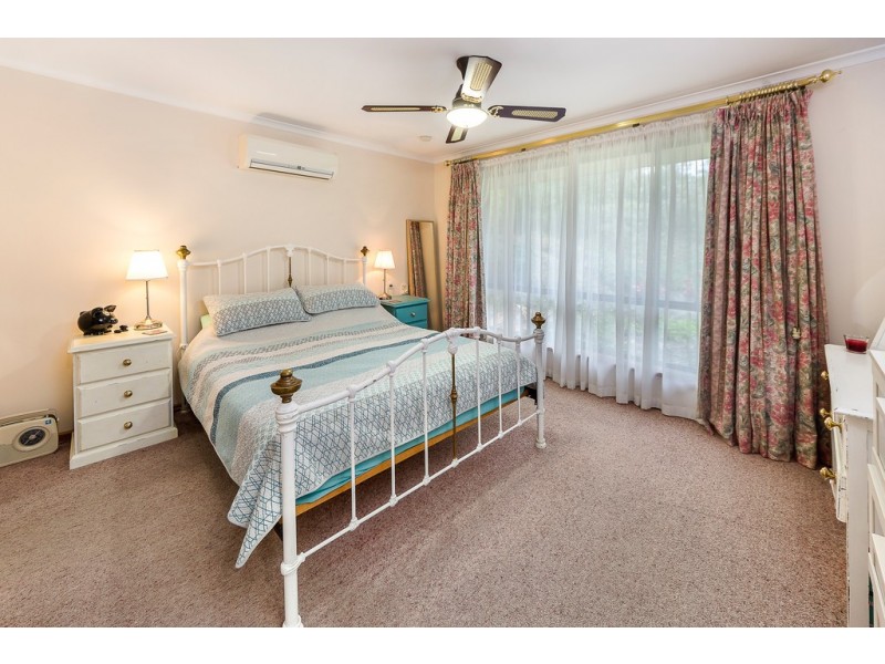 8 Plymouth Avenue, Coromandel Valley SA 5051