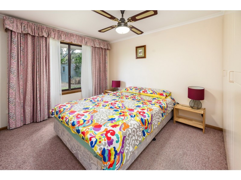 8 Plymouth Avenue, Coromandel Valley SA 5051