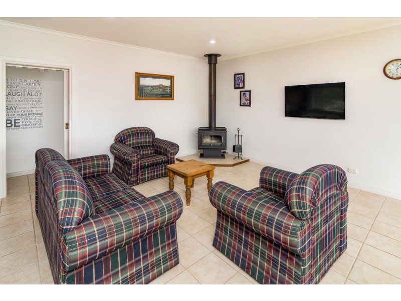 1421 Military Road, Dawesley SA 5252