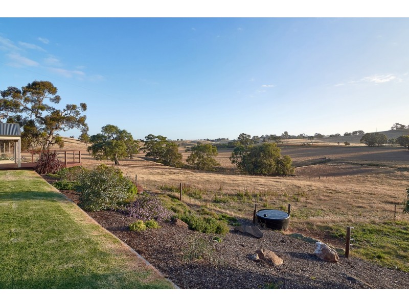 1421 Military Road, Dawesley SA 5252