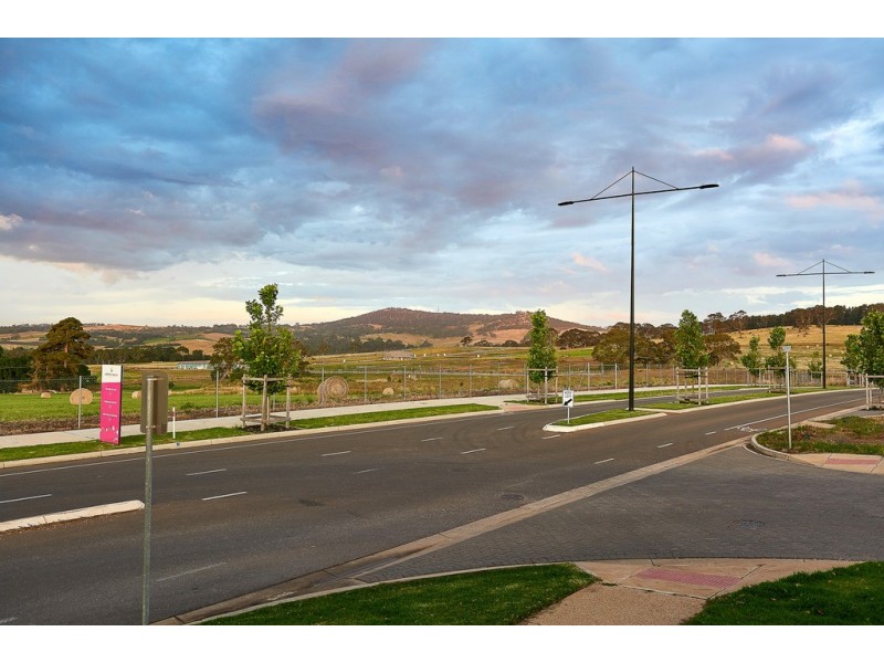 2 Spicer Street, Mount Barker SA 5251