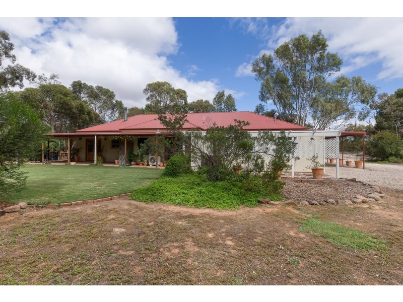129 Nine Mile Road, Strathalbyn SA 5255