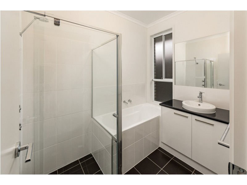 27 Wycombe Drive, Mount Barker SA 5251