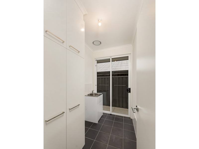 27 Wycombe Drive, Mount Barker SA 5251