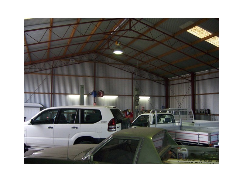 221 Adelaide Road, Murray Bridge SA 5253