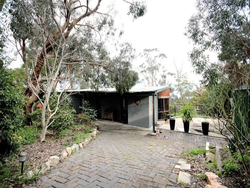 3 Blackburn Drive, Crafers SA 5152