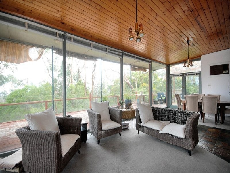 3 Blackburn Drive, Crafers SA 5152