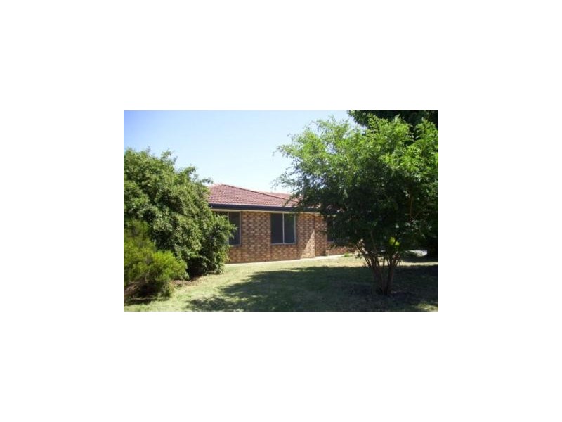 28 Lewis Avenue, Mount Barker SA 5251