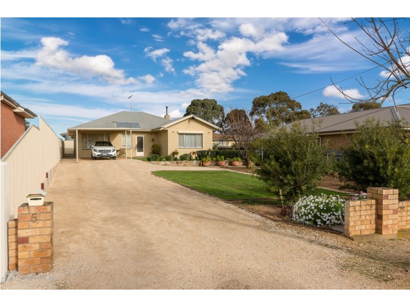 5 Jackson Avenue, Strathalbyn SA 5255