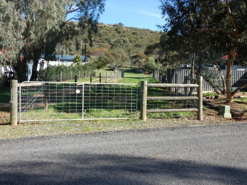 25 Young Road, Kanmantoo SA 5252
